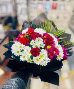 Siyah Ambalajlı Asil Buket