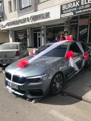 Çiçeksiz Araç Süsleme