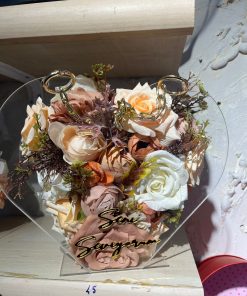 Seni Seviyorum Mesajlı Şeffaf Kalp İçinde Pastel Yapay Gül Aranjmanı