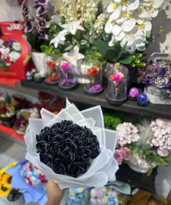 25'Li Siyah Yapay Gül Buketi